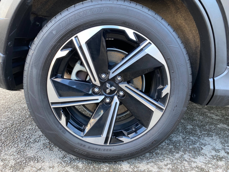 MITSUBISHI Eclipse Cross 2.4 MIVEC PHEV 188ch Business 4WD