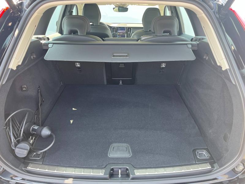 VOLVO XC60 T6 AWD 253 + 145ch Utimate Style Dark Geartronic