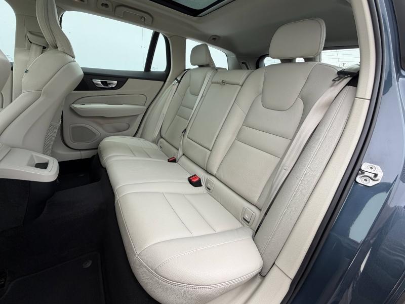 VOLVO V60 Cross Country B4 AWD 197ch Pro Geartronic