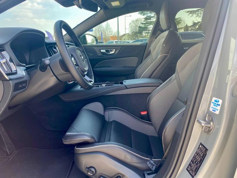 VOLVO V60 T6 AWD 253+145ch Plus Style Dark Geartronic 8