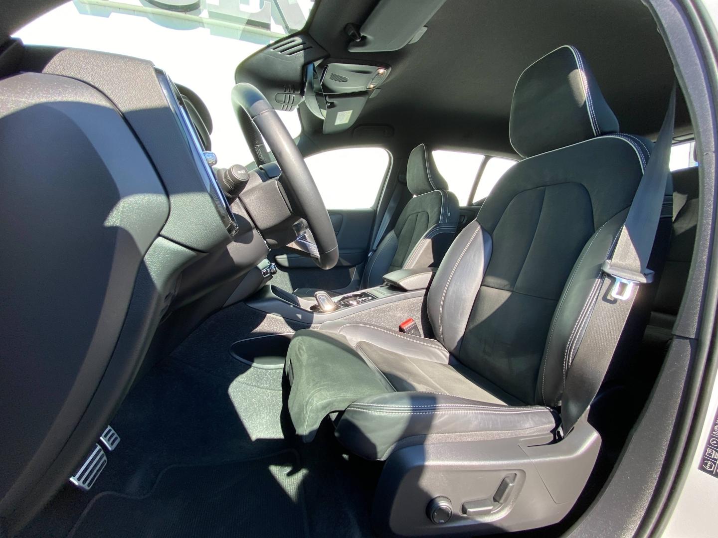 VOLVO XC40 T3 163ch R-Design Geartronic 8