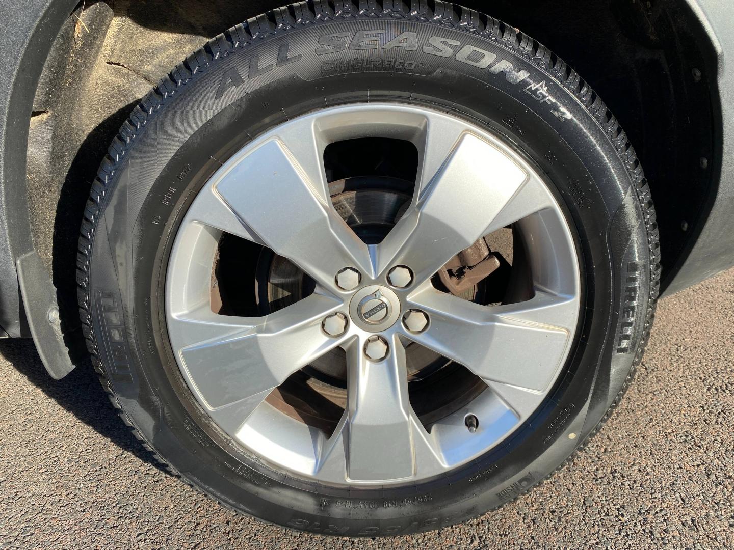 VOLVO XC40 D3 AdBlue 150ch Momentum Geartronic 8